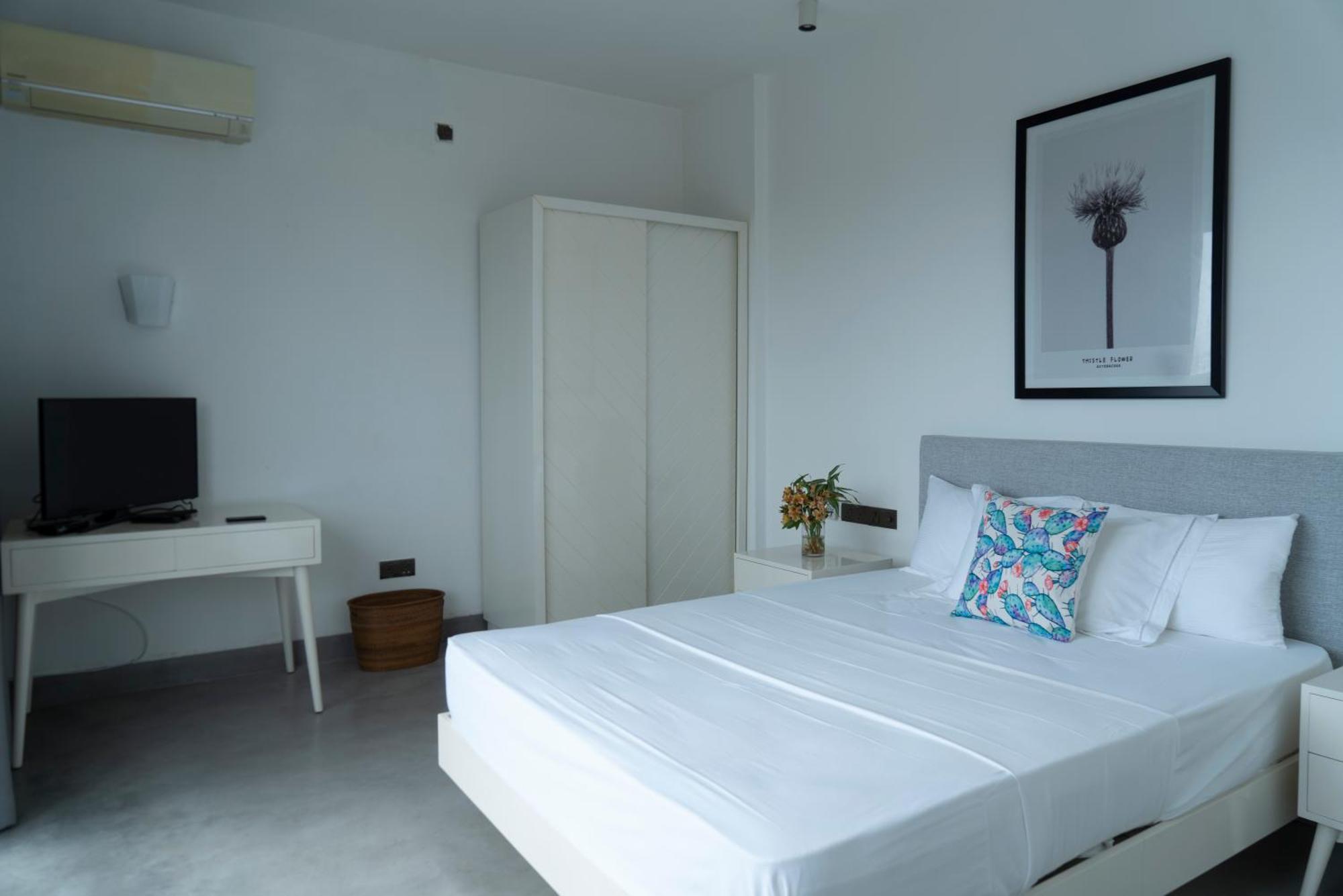 Four Petals Inn コロンボ エクステリア 写真